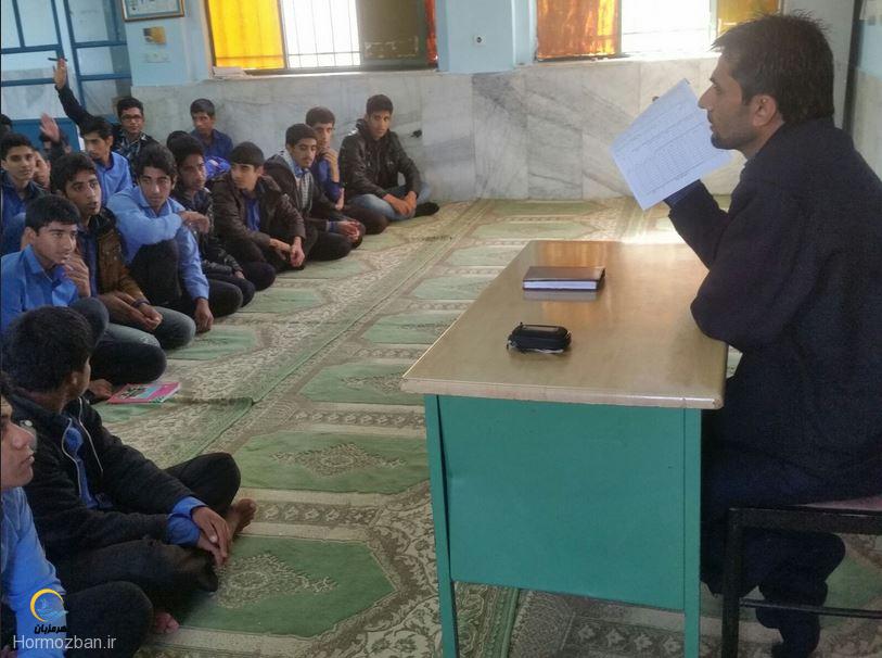 عضویت دانش آموزان ابوریحان هشت بندی در بسیج دانش آموزی