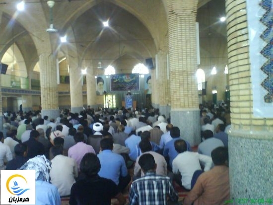 گزارش تصویری / حضور گسترده مردم در نماز جمعه هشت بندی