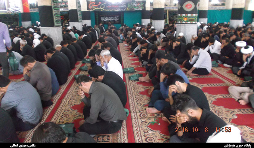 عزاداری نمازگزاران جمعه هشت بندی در روز پنجم محرم + تصاویر