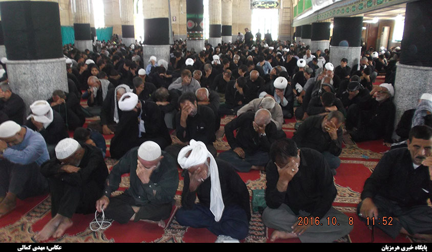عزاداری نمازگزاران جمعه هشت بندی در روز پنجم محرم + تصاویر