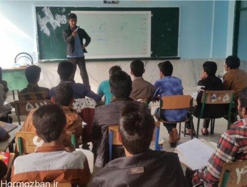 اجرای طرح زکات علمی در دبیرستان ابوریحان هشت بندی هشتبندی