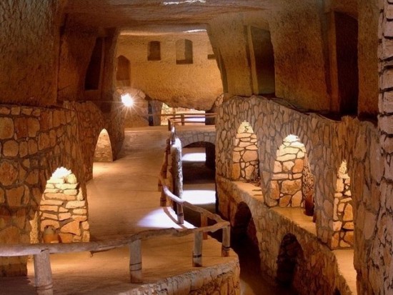 شهر زیرزمینی کیش + تصاویر