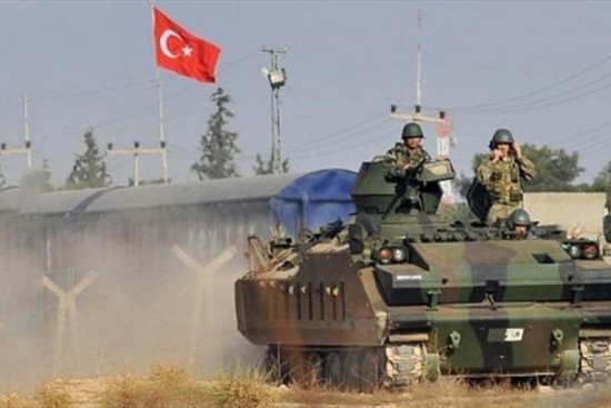 ترکیه به خاک سوریه حمله کرد/ کردها زیر آتش توپخانه