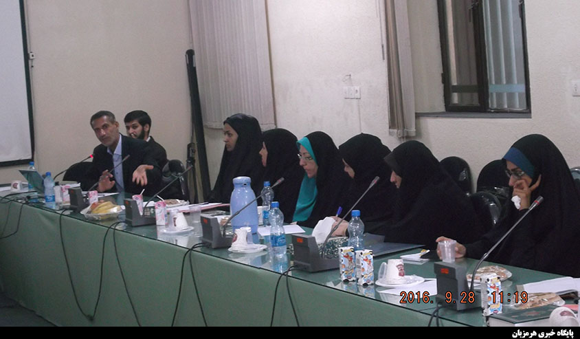 نشست معاونین و کارشناسان پرورشی آموزش و پرورش هرمزگان در جزیره قشم + تصاویر