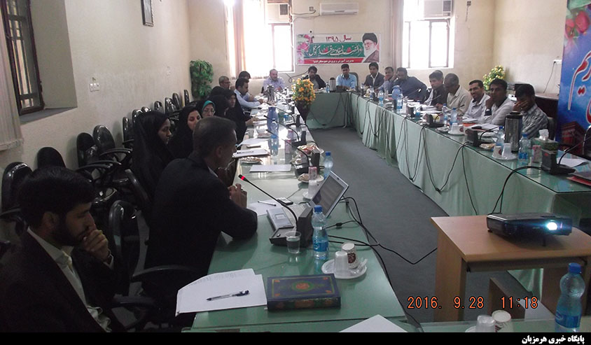 نشست معاونین و کارشناسان پرورشی آموزش و پرورش هرمزگان در جزیره قشم + تصاویر