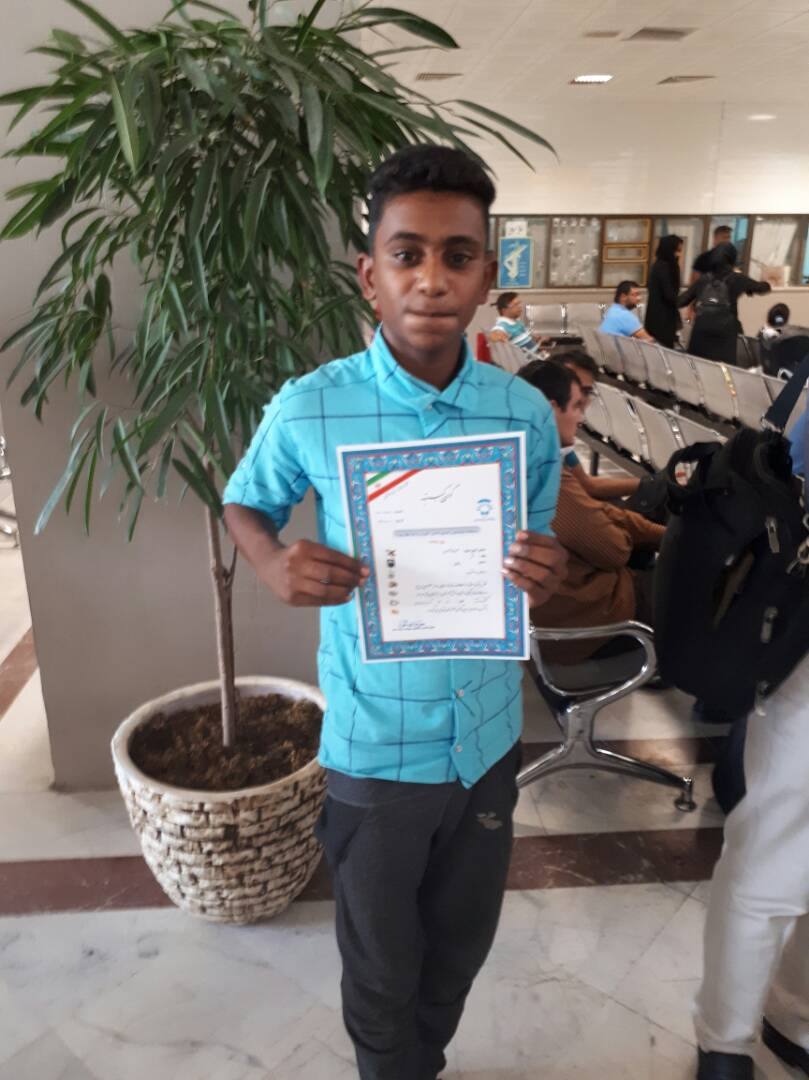 دانش آموزان مینابی موفق به کسب رتبه های برتر کشوری شدند + تصاویر