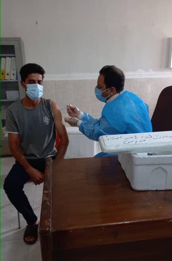 واکسیناسیون افراد بالای 18 سال در شهرستان ابوموسی در قاب عکس