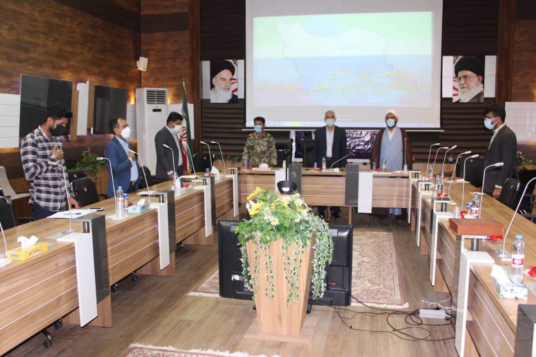 مراسم تحلیف اعضای ششمین دوره شورای اسلامی شهر ابوموسی در قاب عکس