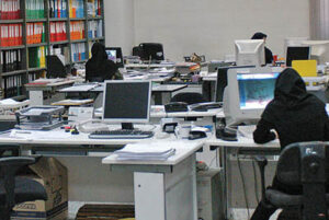 محسن خاکی‎نهاد : ادارات هرمزگان دوشنبه 23 رمضان با تاخیر دو ساعته آغاز به کار می‌کنند