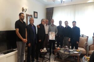 برادر شهید روحالله محمدصالحی: شهید شب و روز با قرآن مأنوس بود