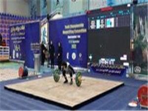 آغاز مسابقات وزنه برداری قهرمانی نوجوانان کشور رده سنی 16 و 17 سال در بخش بانوان