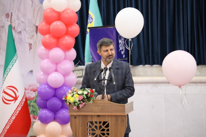 گزارش تصویری/ برگزاری جشن تکلیف و آغاز بندگی ۷۰۰۰ نفره دانش آموزان بندرعباسی