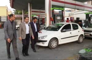 بازدید معاون استانداری هرمزگان از جایگاه‌های عرضه سوخت در بندرعباس