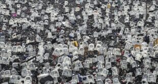 دستور قضائی برای تعیین تکلیف وسایل نقلیه توقیفی در پارکینگ بندرعباس - خبرگزاری مهر | اخبار ایران و جهان