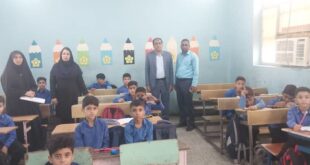بازدید علی یگانه مدیر آموزش و پرورش ناحیه یک بندرعباس از دبستان شهید فخری زاده