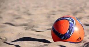 برد فوتبال ساحلی شهرداری بندرعباس مقابل شاهین خزر رودسر