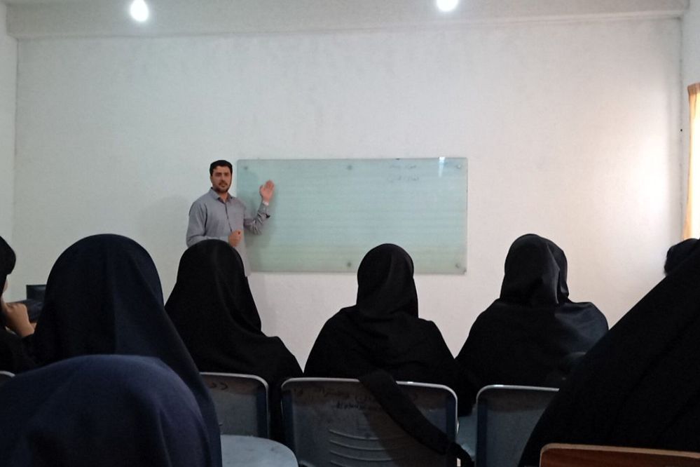 دانش آموزان در مسیر آگاهی سواد رسانه