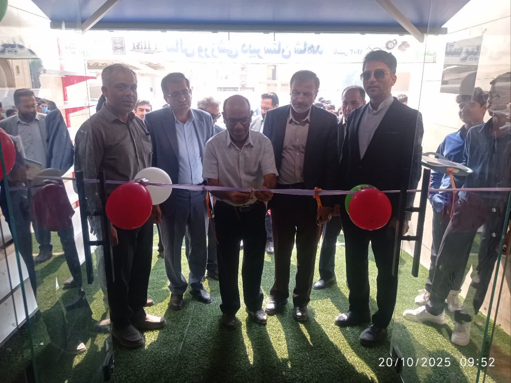 افتتاح سالن ورزشی دبیرستان شاهد آخوندی در سومین روز از هفته تربیت‌بدنی