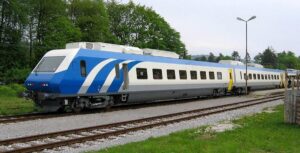 اطلاعیه را آهن درباره وضعیت سلامتی مسافران قطار به مقصد تهران / خروج لکوموتیو از ریل