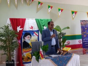 بازدید مدیر آموزشوپرورش ناحیه یک بندرعباس از نمایشگاه دستسازههای دانشآموزی هنرستان زهراي مرضيه